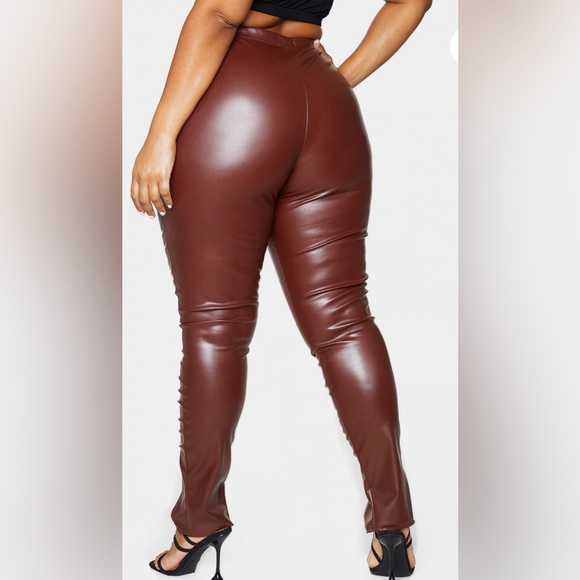 Chocolate PU ruched pants - Picture 4 of 5